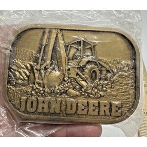 1983 John Deere Backhoe Loader Tractor Brass Belt Buckle Moline IL Vintage New